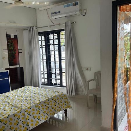 Chaithritha Ladies Homestay Thiruvananthapuram Dış mekan fotoğraf