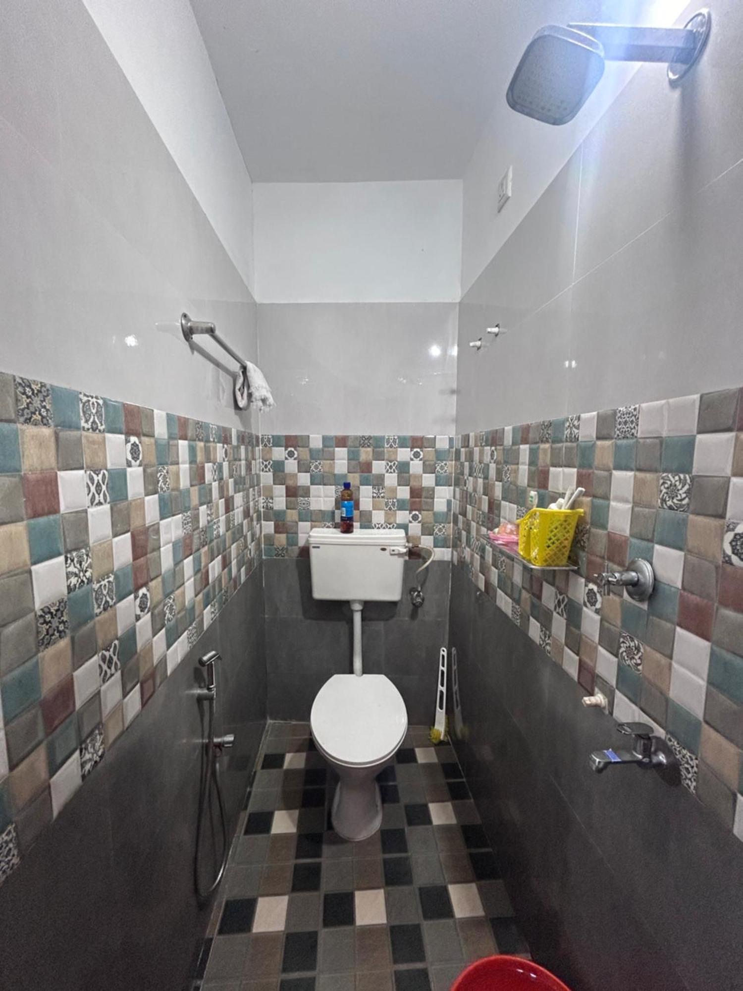 Chaithritha Ladies Homestay Thiruvananthapuram Dış mekan fotoğraf