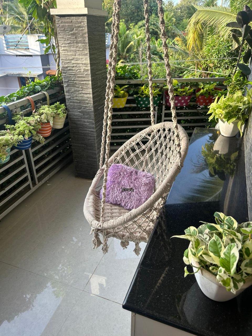 Chaithritha Ladies Homestay Thiruvananthapuram Dış mekan fotoğraf