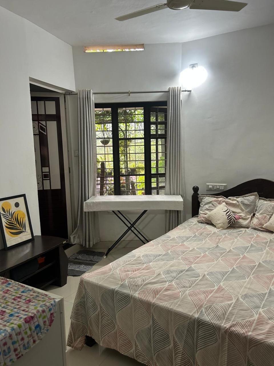 Chaithritha Ladies Homestay Thiruvananthapuram Dış mekan fotoğraf