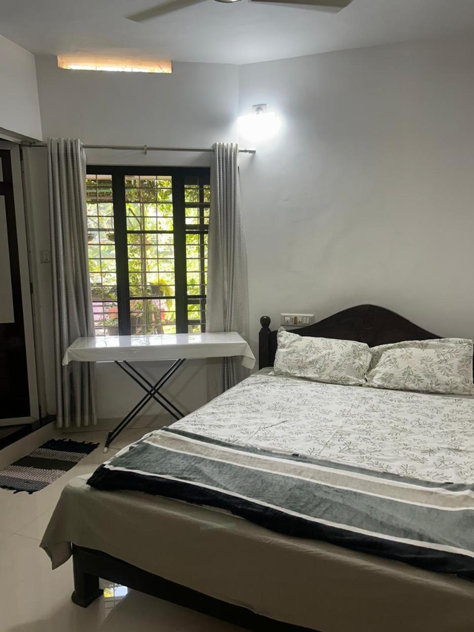 Chaithritha Ladies Homestay Thiruvananthapuram Dış mekan fotoğraf